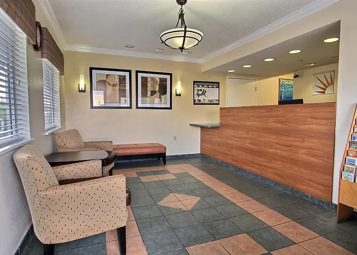 Intown Suites Extended Stay Select Corpus Christi Tx